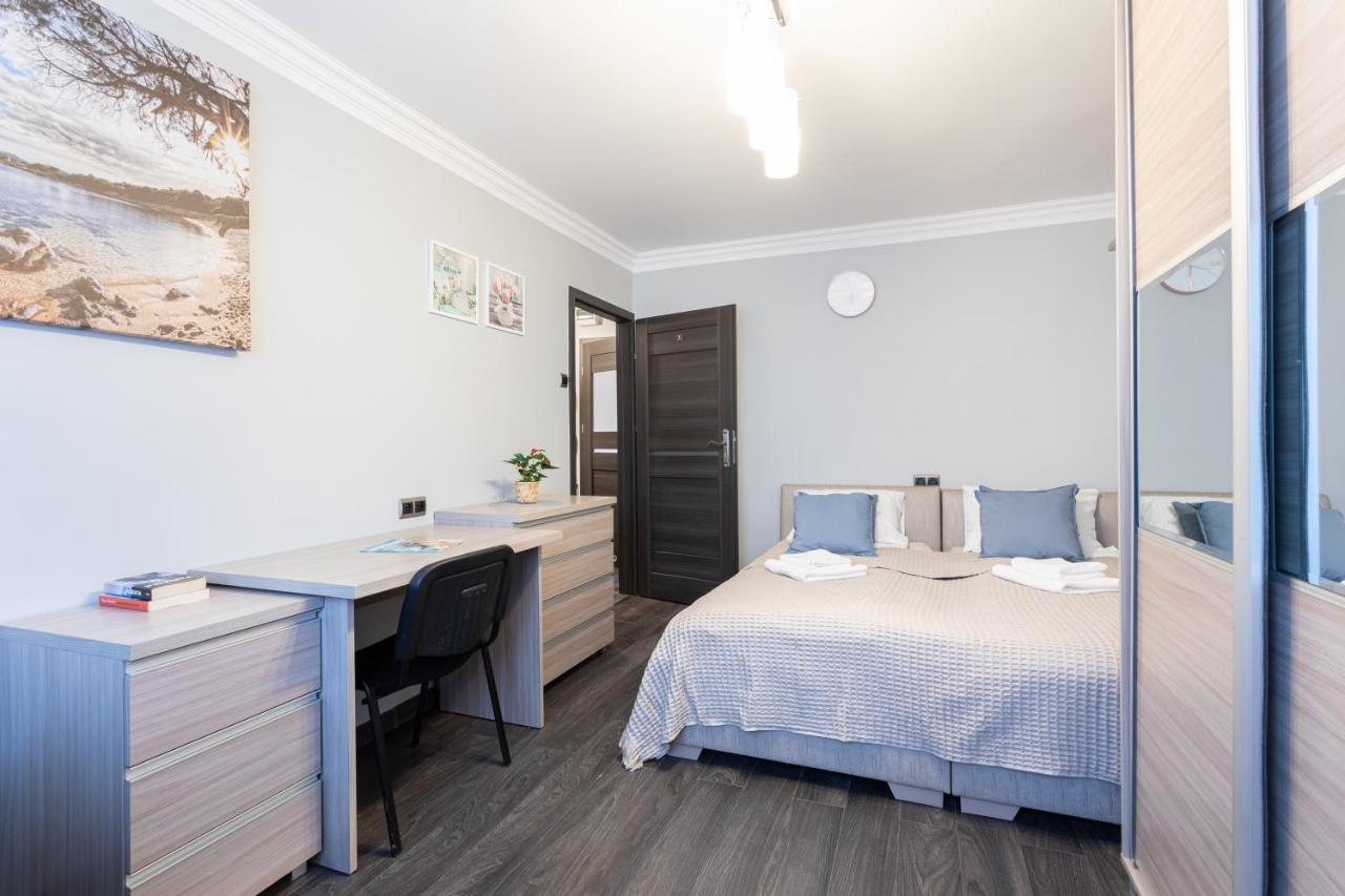 Apartment 3 Bedrooms Comfy Flat Celarowska *