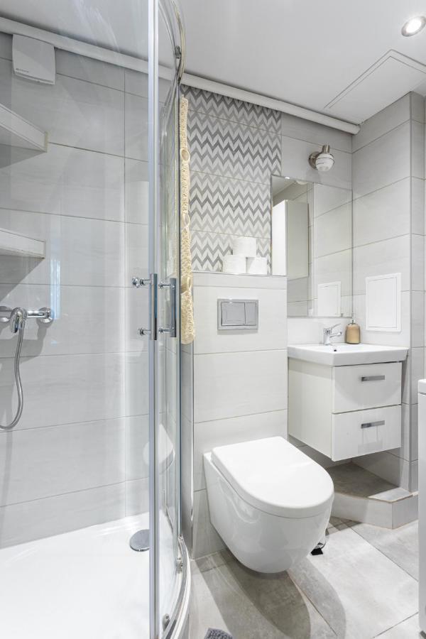 3 Bedrooms Comfy Flat Celarowska Krakow