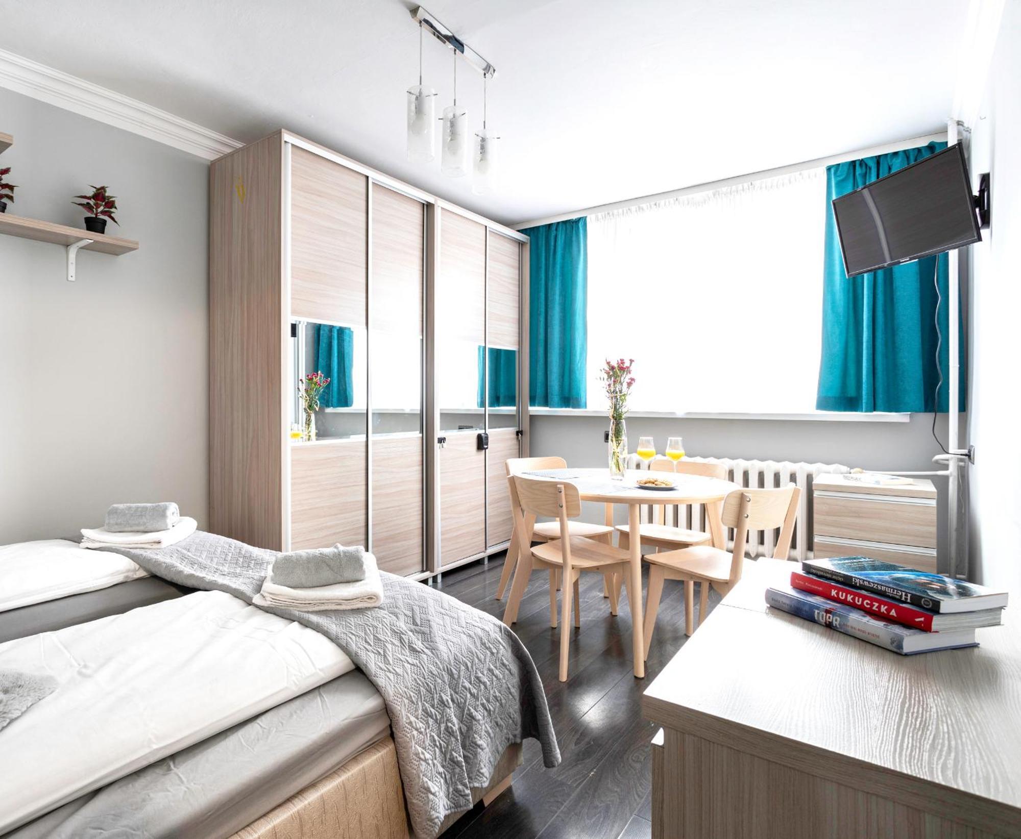 Apartment 3 Bedrooms Comfy Flat Celarowska *